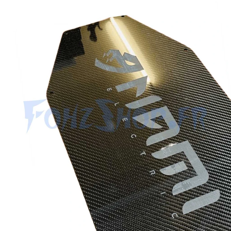 Deck en fibre de carbone pour Nami Burn-E - Vue 2