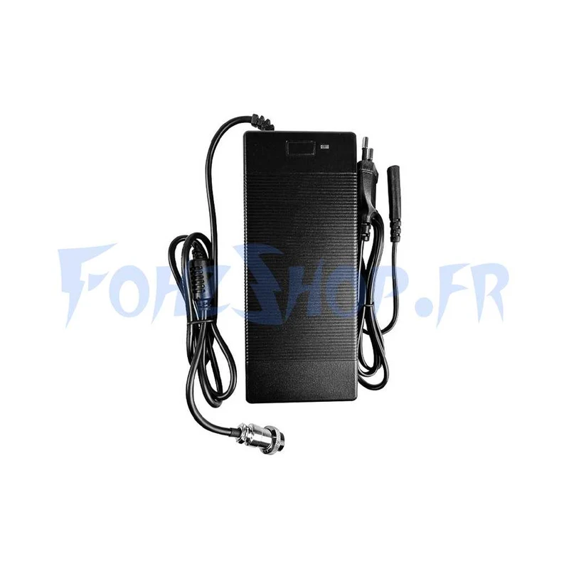 Chargeur 60V > 67.2V / 2A (connecteur GX16-3P) - Vue 2