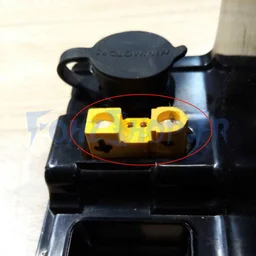 Connecteur reliant la batterie et le contrôleur XT120-F pour Dualtron City - Vue 1